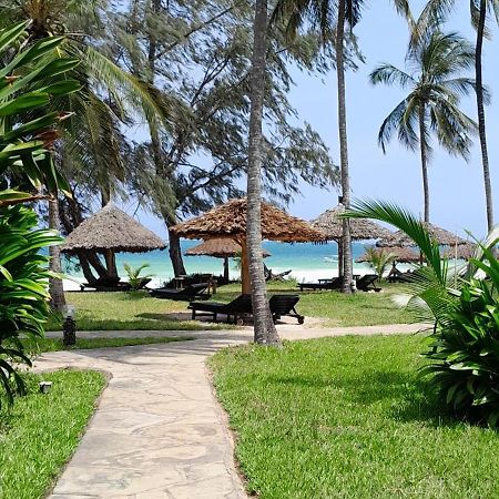 Eleven Pearl Boutique Hotel & Spa Diani Beach Kültér fotó