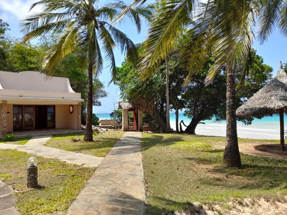 Eleven Pearl Boutique Hotel & Spa Diani Beach Kültér fotó
