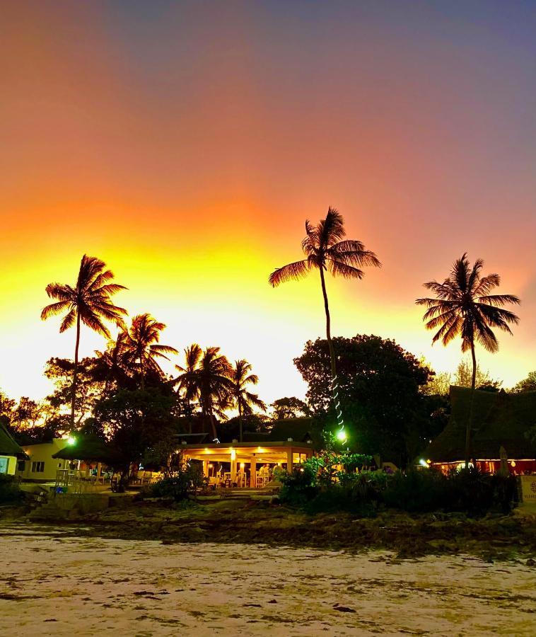 Eleven Pearl Boutique Hotel & Spa Diani Beach Kültér fotó